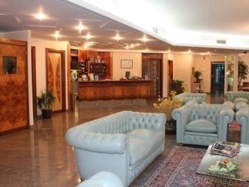 Itaca Hotel Barletta Exterior photo